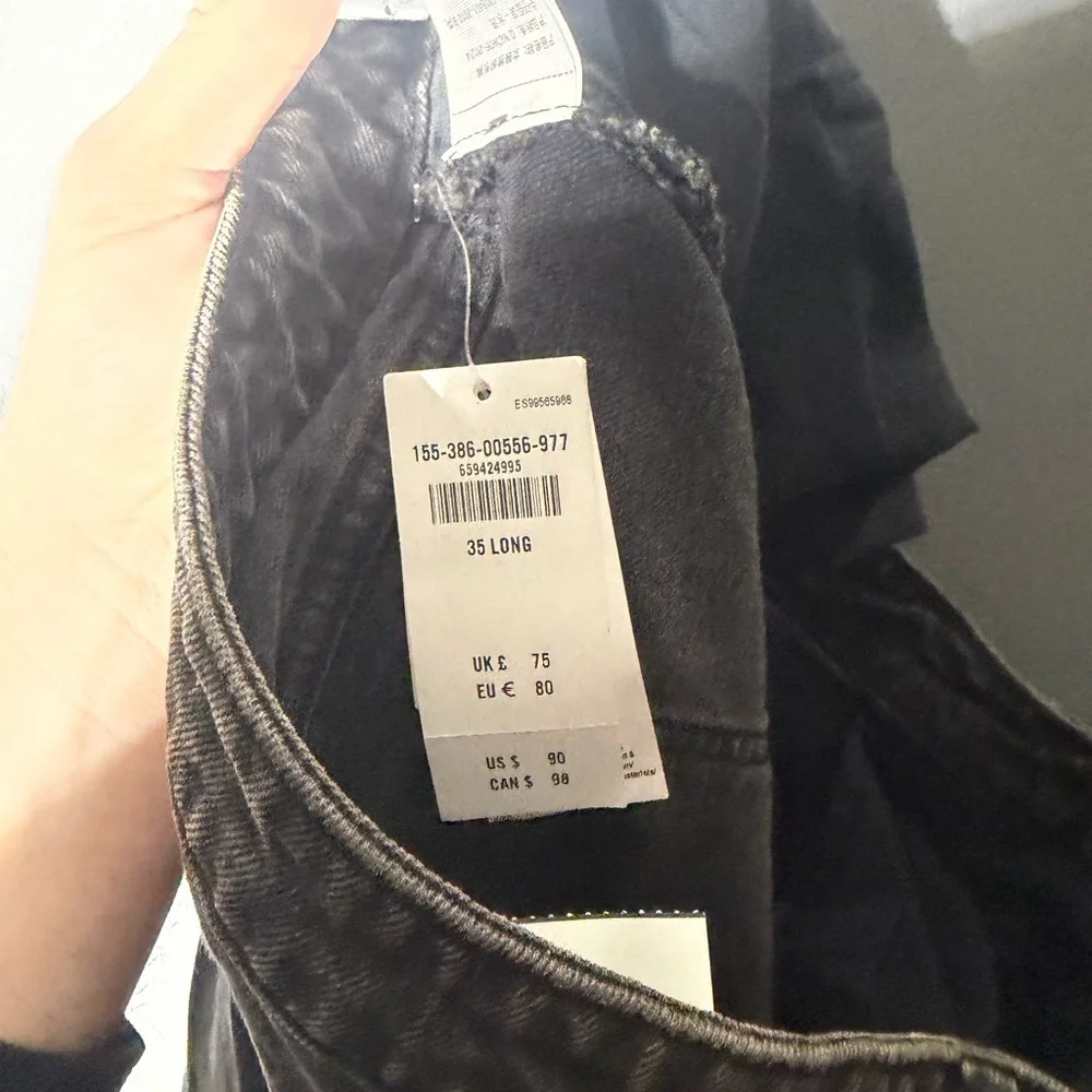 Abercrombie & Fitch High Rise 90s Relaxed Raw Hem Jean Size 35/20 Long - Picture 6 of 6